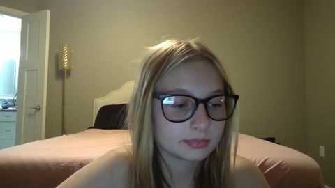 lilly_starrr free recording from 