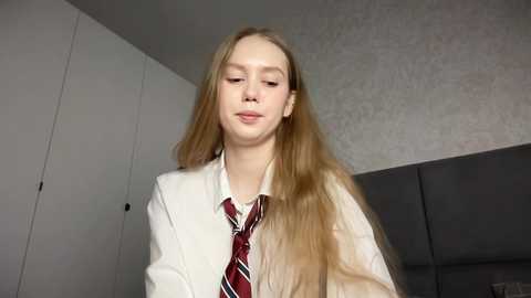 lizzy_cutie free recording from 2024-10-12 13:00:00