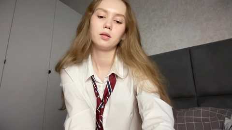 lizzy_cutie free recording from 2024-10-12 15:48:00