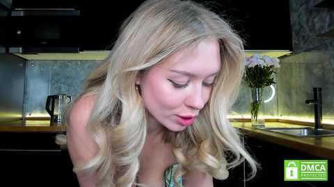aleksa_cutie free recording from 2024-10-15 15:19:00