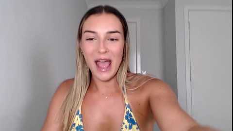 parisbabyxox free recording from 2024-10-18 04:44:00
