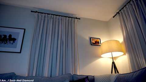 x_lily_x free recording from 2024-10-20 00:03:00