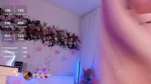 mia_milana free recording from 2024-10-25 07:50:00