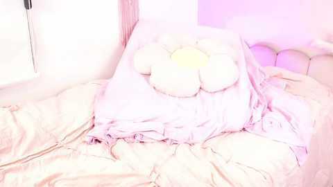 little_effy18_ free recording from 2024-11-14 00:43:00