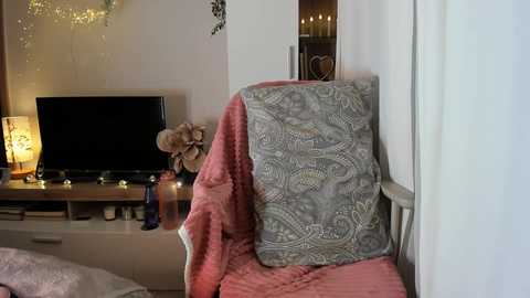 bestgirl_ofthe_neighborhood free recording from 2024-12-05 18:22:00