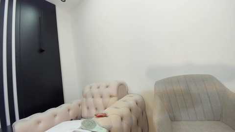 ehotlovea free recording from 2024-12-25 02:57:00