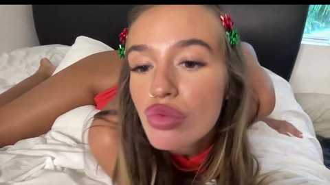 peachy_paige free recording from 2024-12-25 07:24:00
