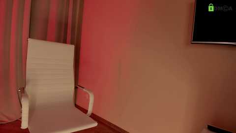 hollyextra free recording from 2024-12-29 18:57:00