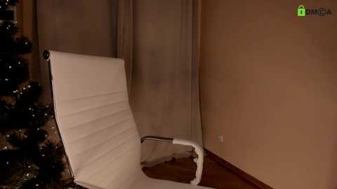 hollyextra free recording from 2024-12-30 19:23:00