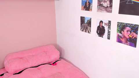 little_effy18_ free recording from 2025-01-17 01:04:00