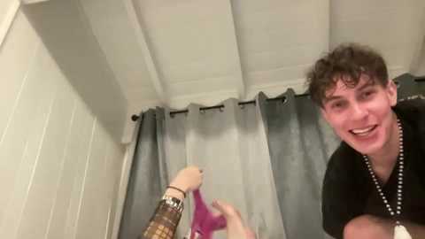 nico_and_ray free recording from 2025-01-20 02:54:00