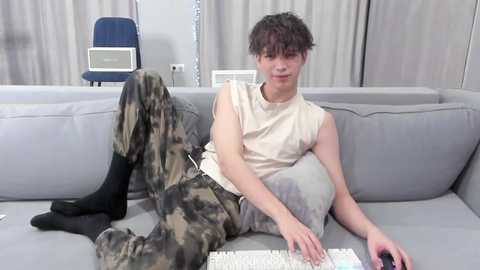 your_shy_guy free recording from 2025-01-21 05:19:00