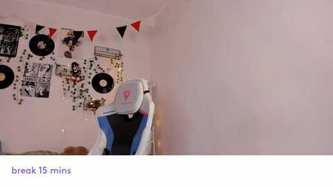 vivian_qwerty free recording from 2025-01-26 06:54:00