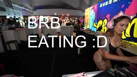 vivid_whit free recording from 2025-02-01 05:17:00