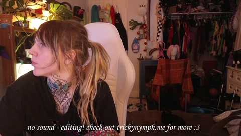 tricky_nymph free recording from 2025-02-03 06:45:00