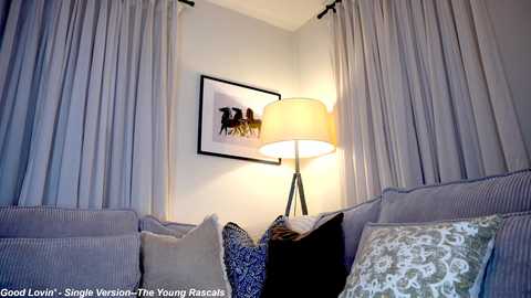 x_lily_x free recording from 2025-02-04 00:24:00