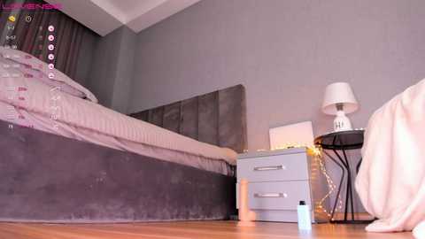 minnie_jin free recording from 2025-02-06 19:08:00