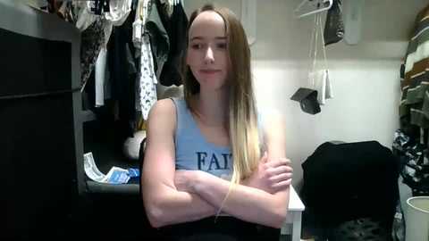 lunapixie2020 free recording from 2025-02-07 17:31:00