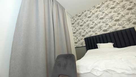 ehotlovea free recording from 2025-02-08 05:52:00