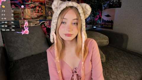 meow_meow_mia free recording from 2025-02-10 16:10:00