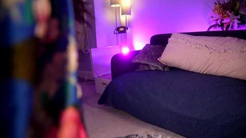 littlee33 free recording from 2025-02-11 00:13:00