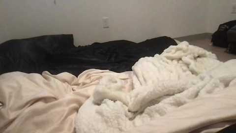 laylamoore3 free recording from 2025-02-13 00:44:00