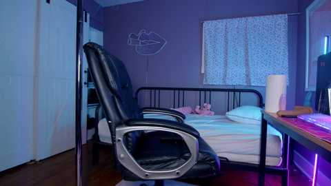 aynmarie free recording from 2025-02-14 00:57:00