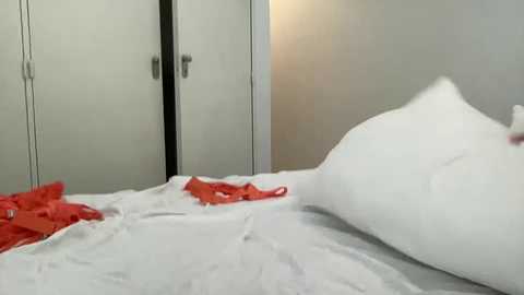 kikibae2 free recording from 2025-02-15 21:13:00