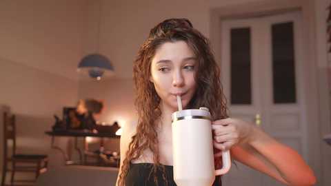 mia_elfie free recording from 2025-02-15 08:06:00