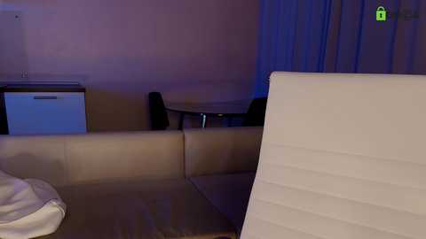 hollyextra free recording from 2025-02-18 18:27:00