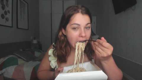 hot_chill__ free recording from 2025-02-18 18:21:00