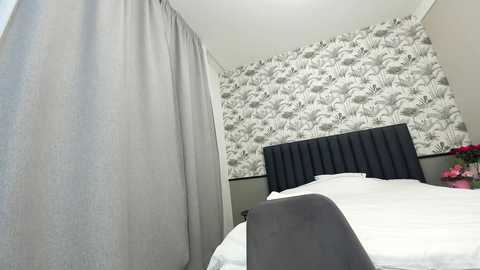 ehotlovea free recording from 2025-02-19 01:26:00