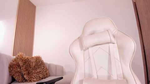 wandathompson_ free recording from 2025-02-20 16:19:00