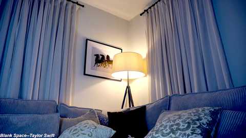 x_lily_x free recording from 2025-02-21 02:28:00