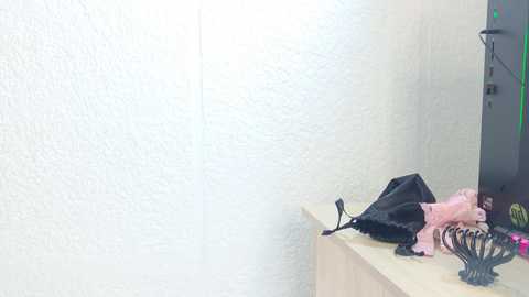 amara_w free recording from 