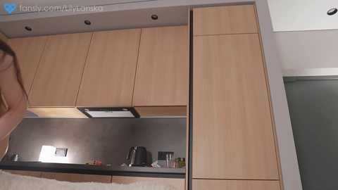 lilylanska free recording from 2025-02-24 15:50:00