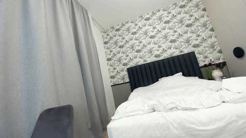 ehotlovea free recording from 2025-02-25 06:09:00