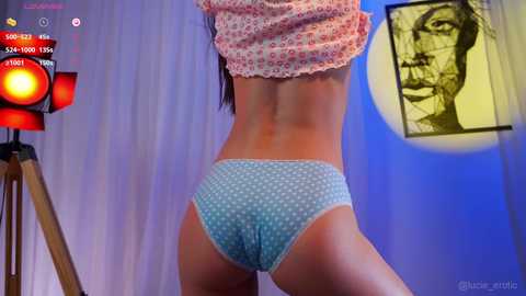 lucie_beltran free recording from 2025-02-27 04:13:00