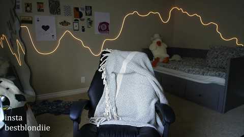 bestblondiiecb free recording from 2025-02-28 22:21:00