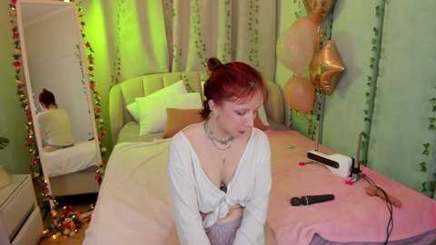 love_is_lola free recording from 2025-03-04 07:54:00