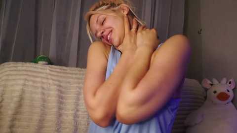 lesi_moonie free recording from 2025-03-05 05:49:00