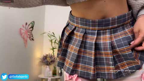 sweet_littleee free recording from 2025-03-05 05:09:00