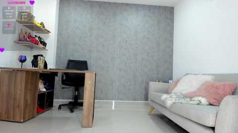 ella_pride1 free recording from 2025-03-07 18:46:00