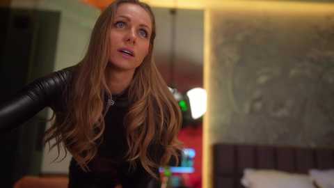 eva_fashionista free recording from 2025-03-08 06:38:00