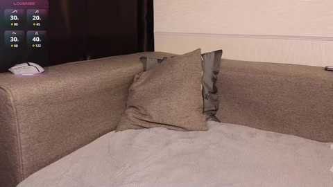 neli_elinek free recording from 2025-03-08 01:01:00