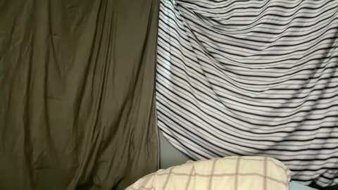 honeyyemma free recording from 2025-03-09 21:38:00