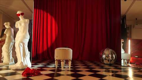 _meganmeow_ free recording from 2025-03-15 21:05:00