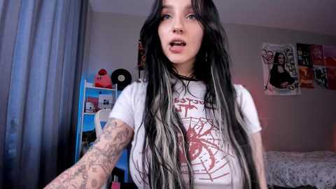 vivian_qwerty free recording from 2025-03-15 09:10:00