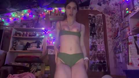 julesluv free recording from 2025-03-18 06:21:00
