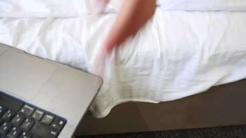 lesi_moonie free recording from 2025-03-19 04:55:00